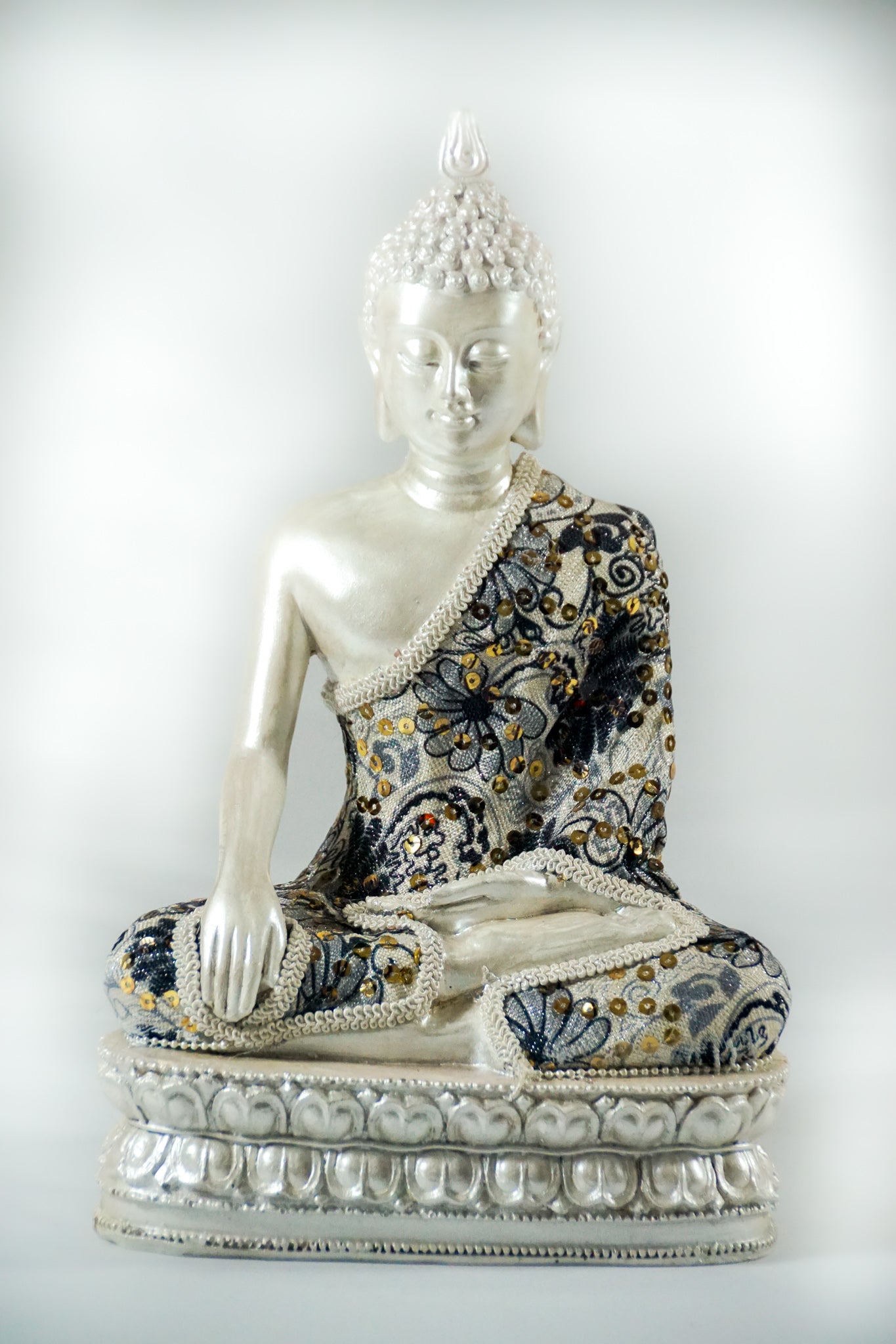 Sitting Buddha Grey